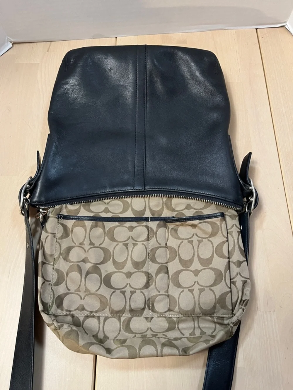 Vintage Coach Black Leather Legacy Slim Duffel 9325 Crossbody Shoulder Bag Purse